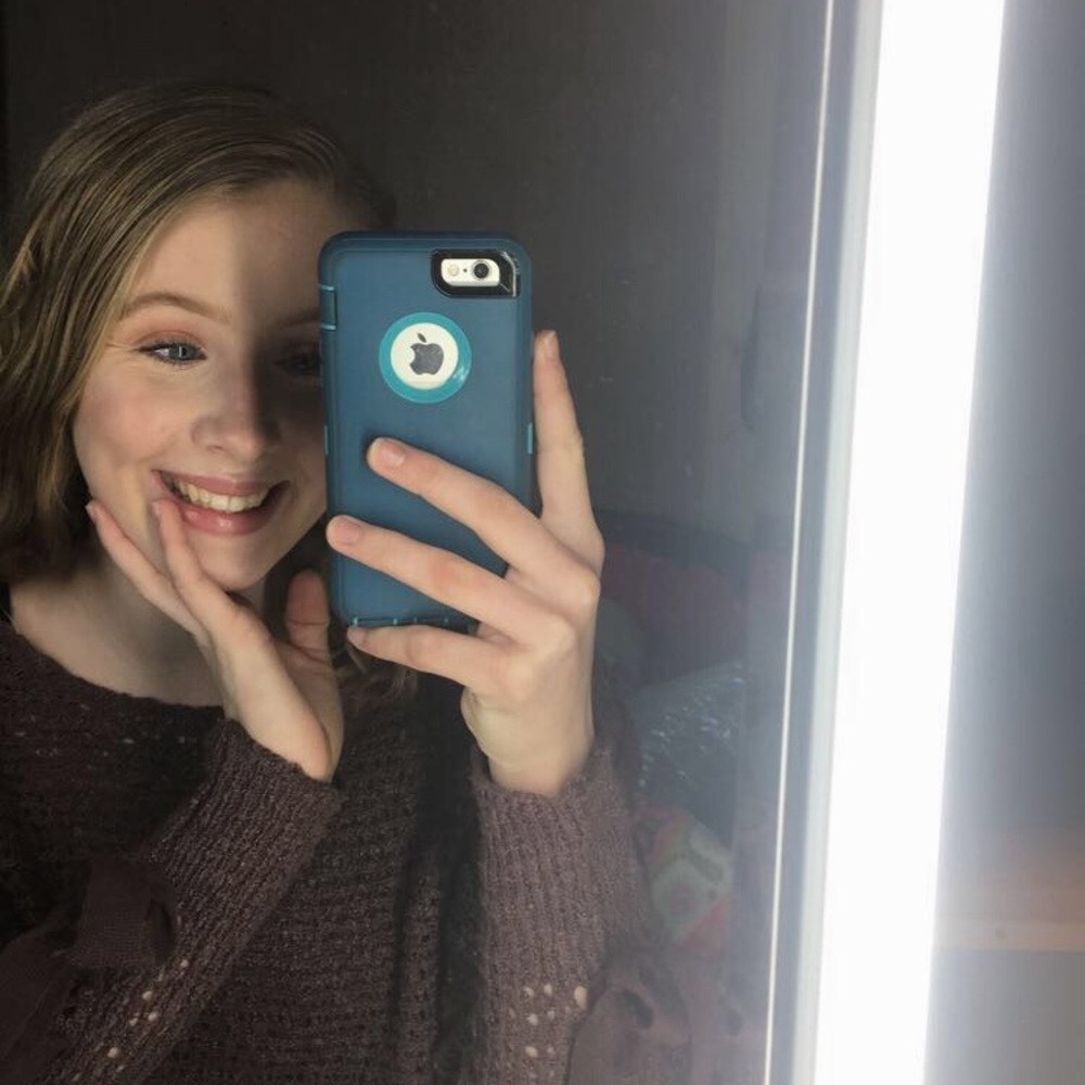 Meet your Posher, Averie